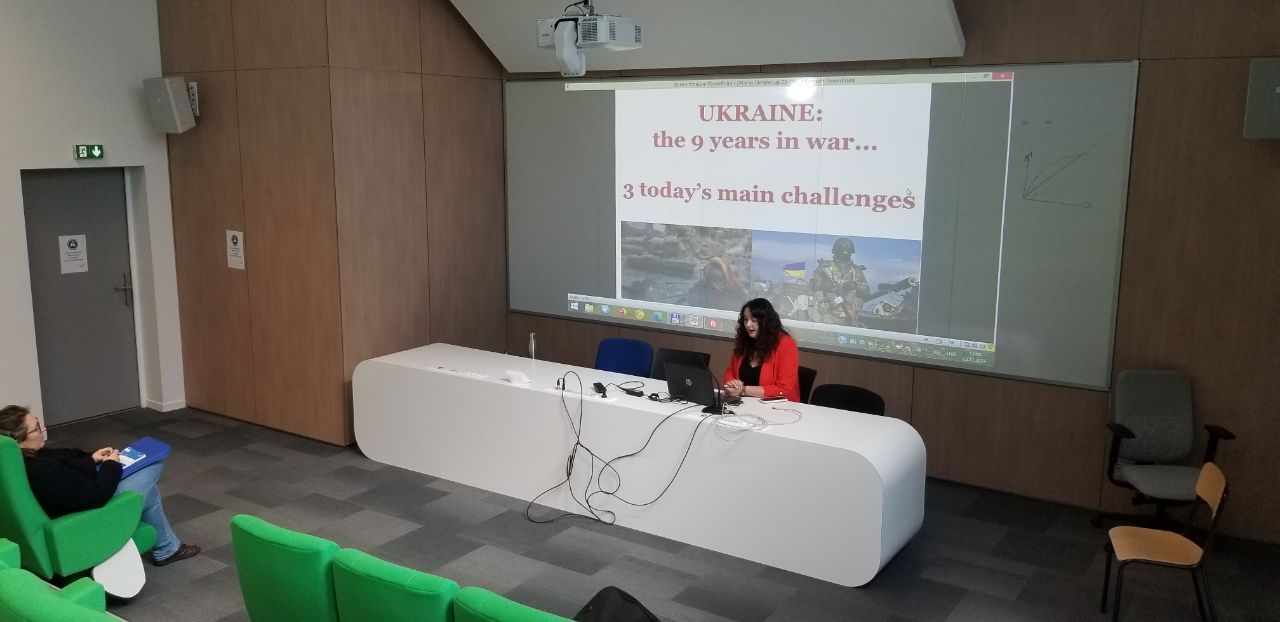 Présentation du travail scientifique « The war in Ukraine : a Glance from inside » par Kateryna Kravchenko